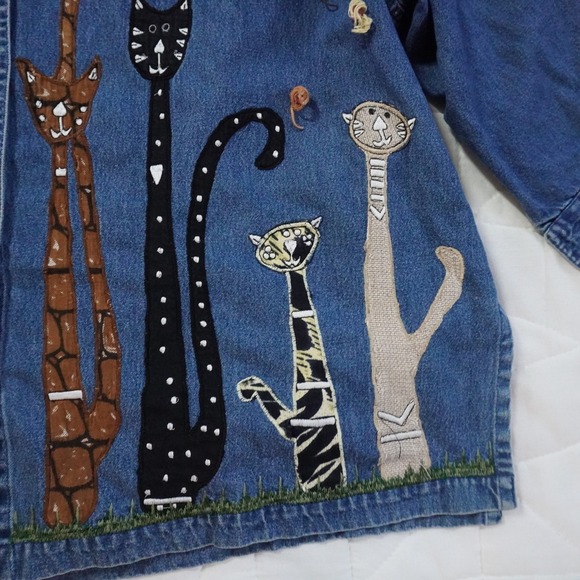 VTG Dressbarn Woman Denim Shirt Long Sleeve Embroidered Cats Applique Button 2X - Picture 3 of 10